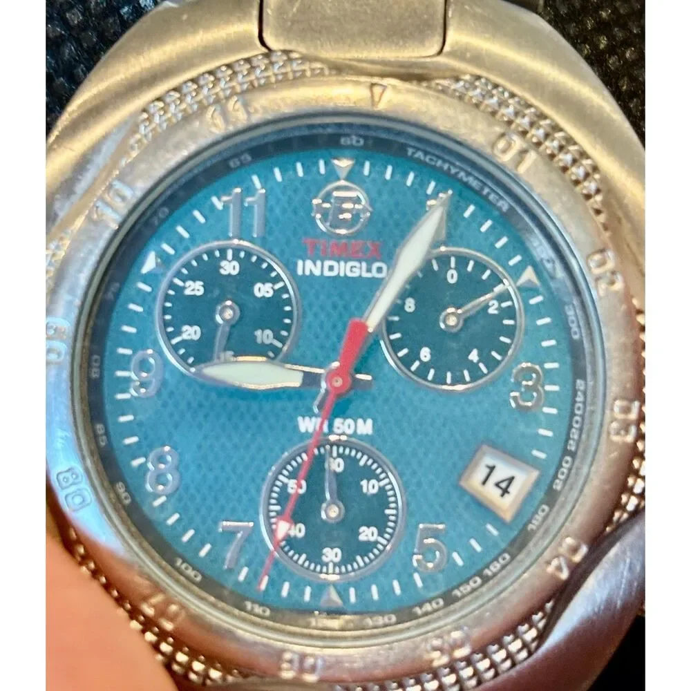 Vintage 2000s Timex Expedition Men's Chronograph ⏱️